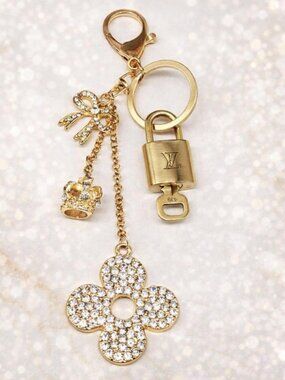 Louis Vuitton Authentic Gold Lock & Key 🔑 Bag Charm + Unbranded Flower Keychain